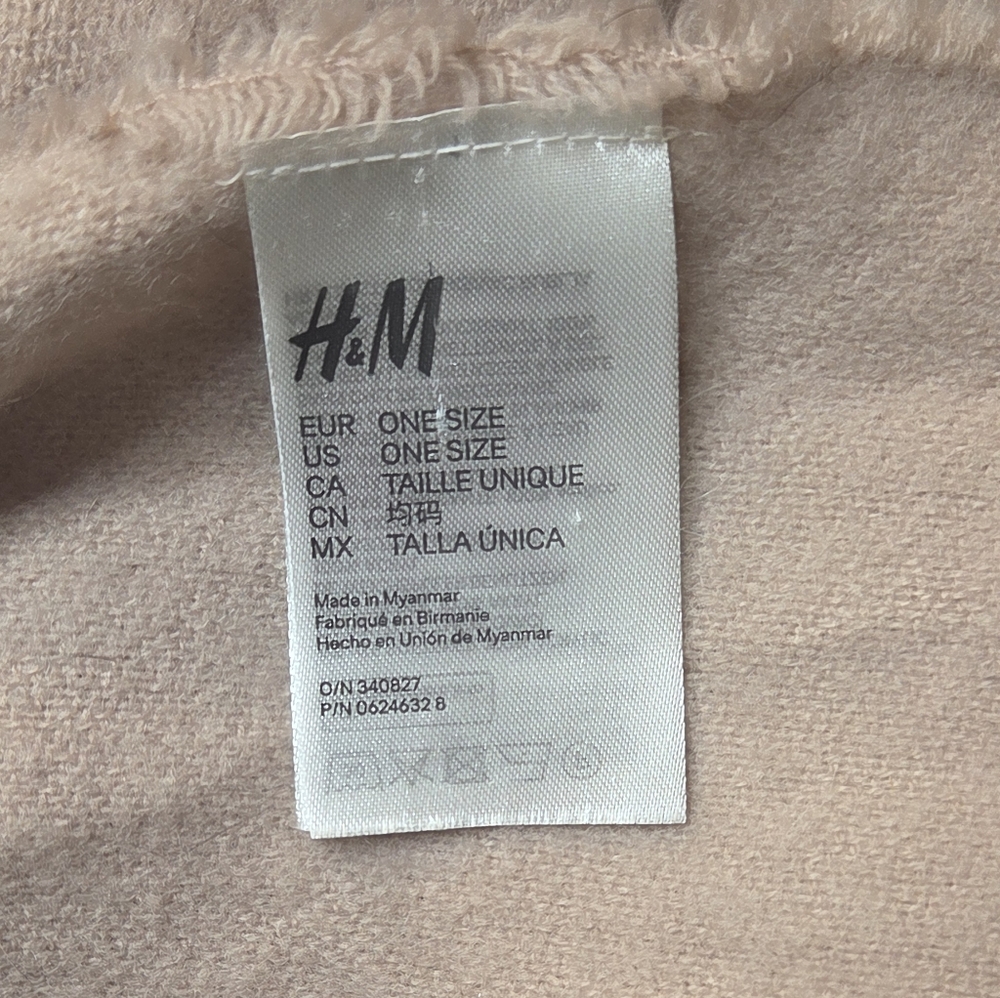 H&M Light Pink Oversized Fringed Scarf/Wrap - Picture 3 of 4